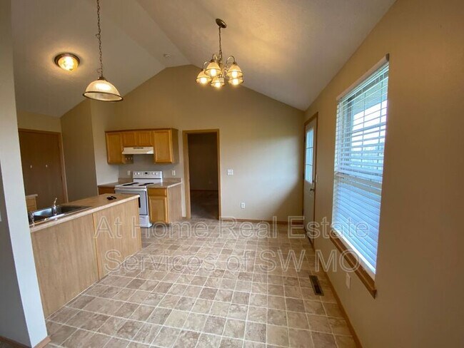 Foto del edificio - 753 Meadowview St