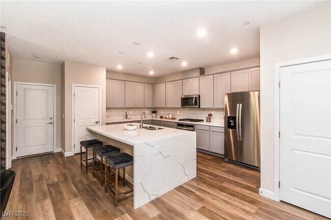 Foto del edificio - 11557 Alpine Cove Ave