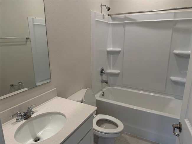 Building Photo - 19 Pine Crest Ln