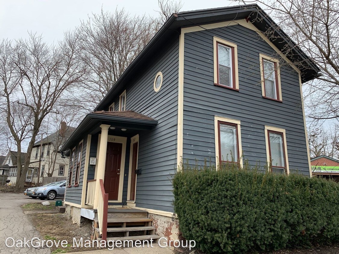 Primary Photo - 767-769 South Ave