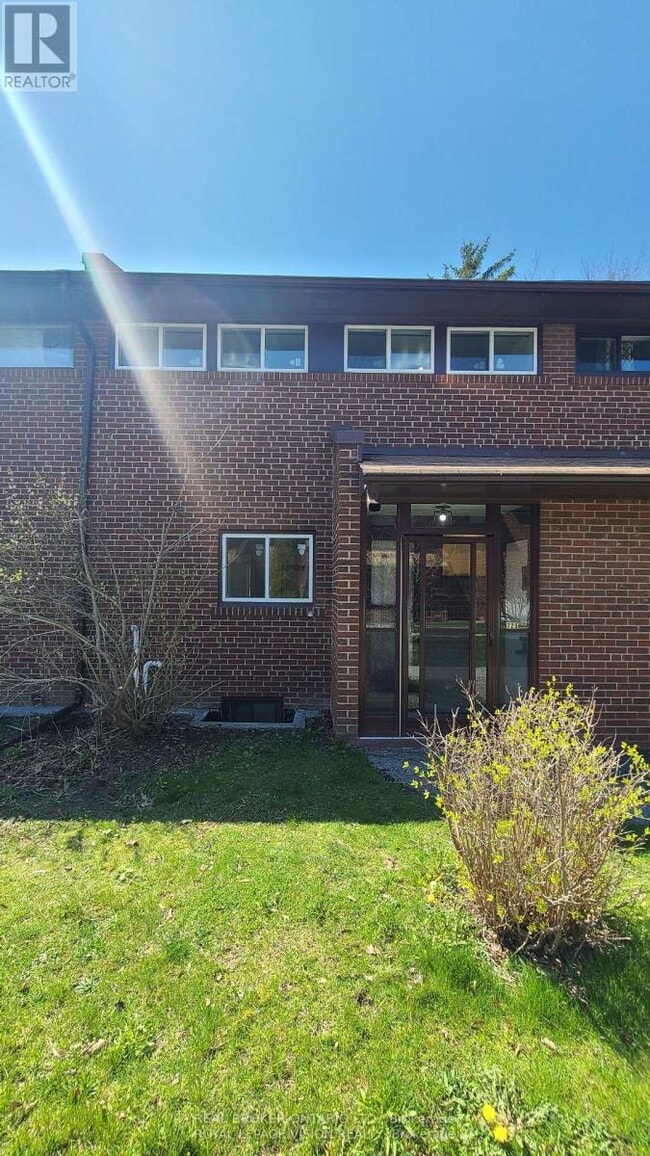 Building Photo - 725 Military Trail