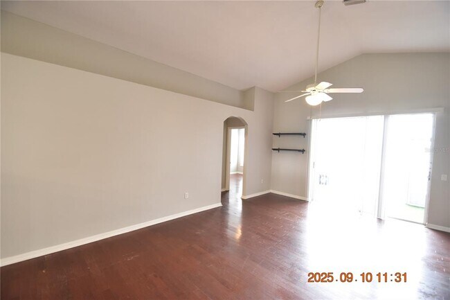 Building Photo - 12913 Lake Vista Dr
