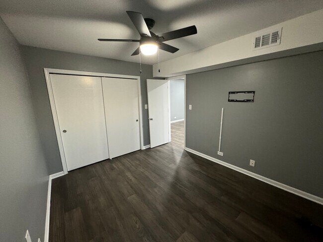 Foto del edificio - 4911 N Harlem Ave