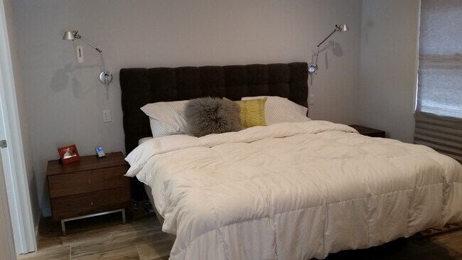 Master Bedroom - 2401 California Ave