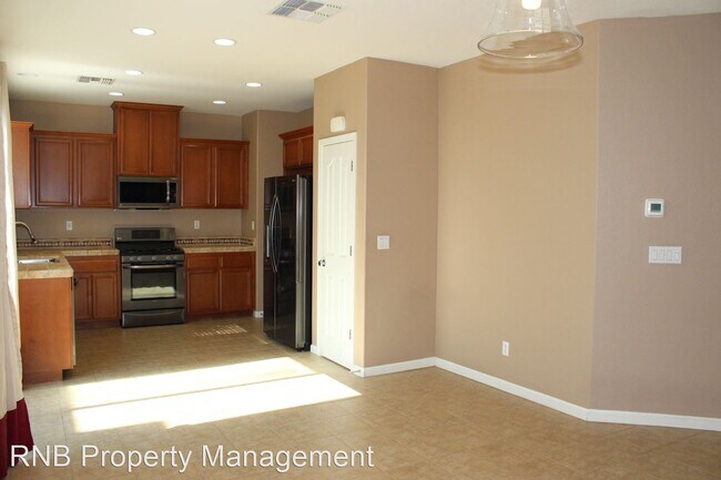 Building Photo - 2 br, 2.5 bath House - 8821 Cortina Circle