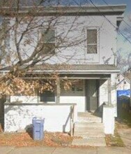 Building Photo - 239 Ann St NE