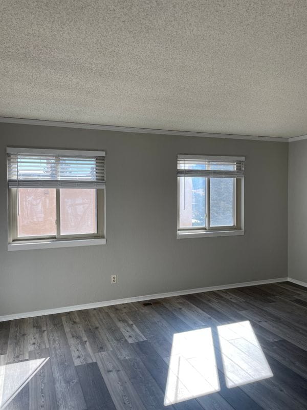 Building Photo - 2320 Villa Rosa Dr