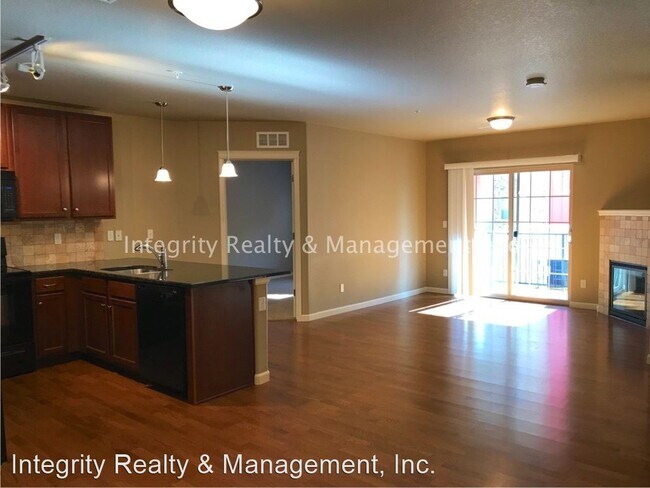 Building Photo - 2 br, 2 bath House - 1162 Rockhurst Dr #206
