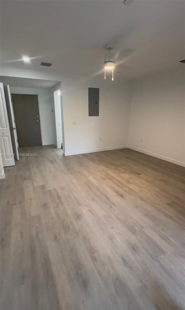 Foto del edificio - 20 NE 19th Ave