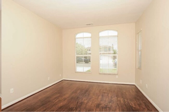 Building Photo - 39410 Indigo Sky Ave
