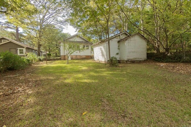 Building Photo - 2109 S Valentine St