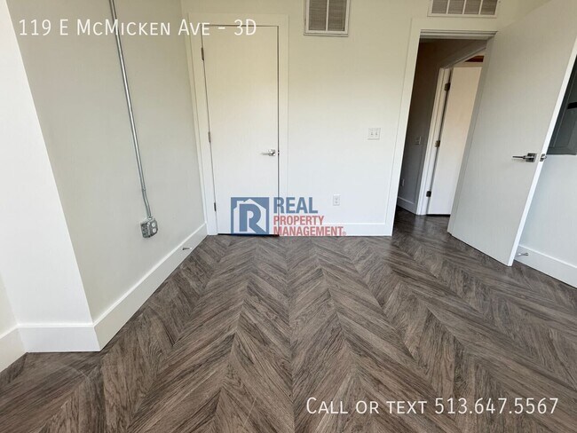 Foto del edificio - 119 E McMicken Ave