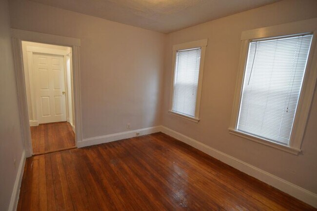 Building Photo - 11 Crowell St