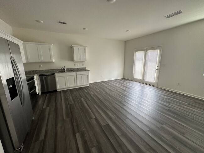 Building Photo - 120 Swindon Dr