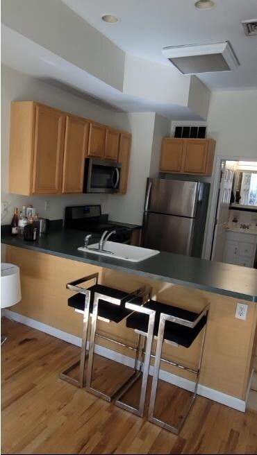 Foto del edificio - 524 BLOOMFIELD St