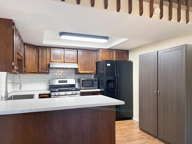 Building Photo - 13049 Charlie Cir