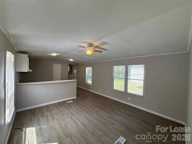 Building Photo - 306 Huffstetler Rd