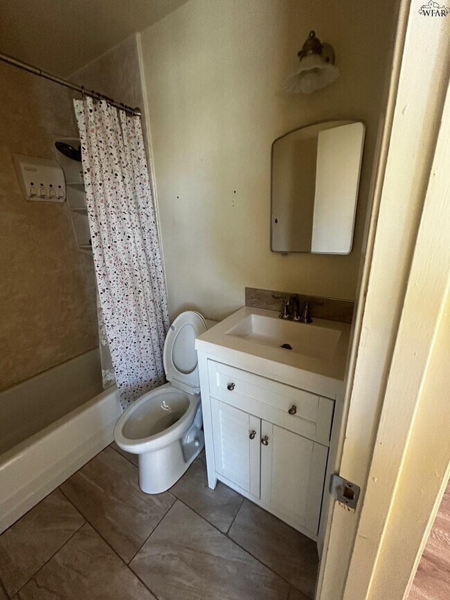 Foto del edificio - 2014 Allen Rd