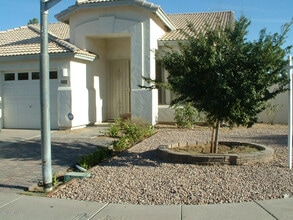 Building Photo - 407 W Helena Dr