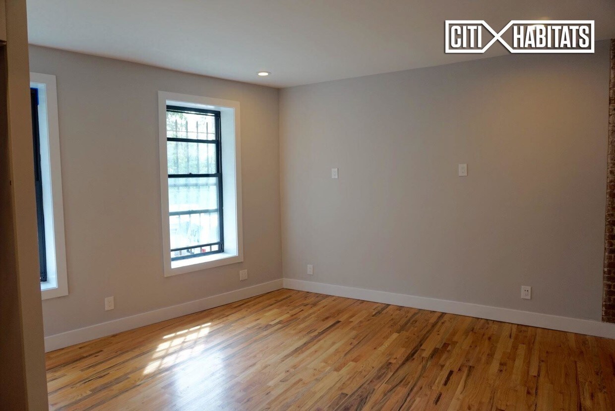 Foto principal - 3750 Broadway