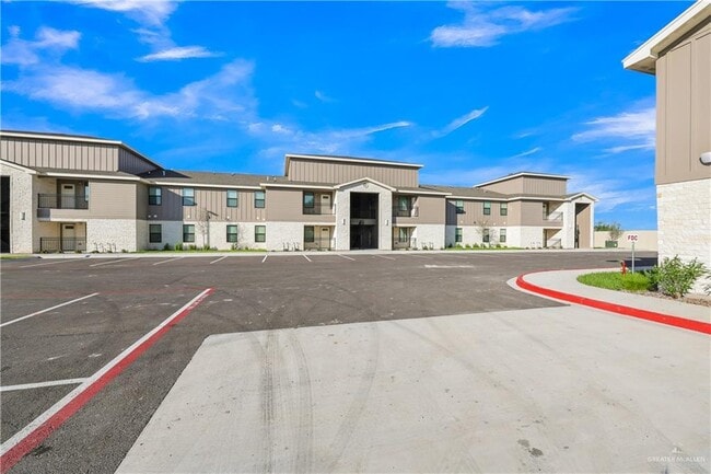 Building Photo - 15 N 23rd St