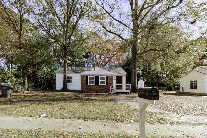 Primary Photo - 107 Camellia Cir