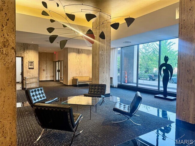 Foto del edificio - 4501 Lindell Blvd