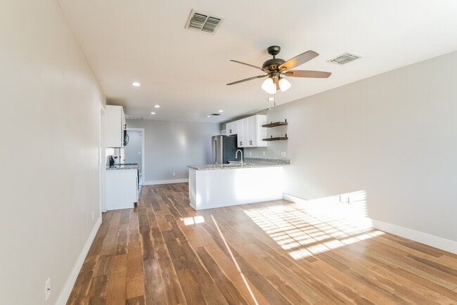 Foto del edificio - 4656 S 38th Ln