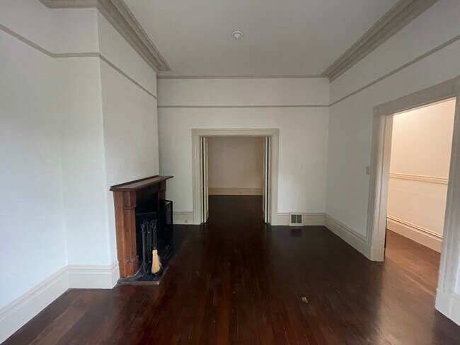 Building Photo - 3824 Cesar Chavez St