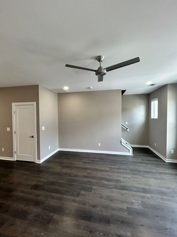 Building Photo - 303 Jeffries Wy
