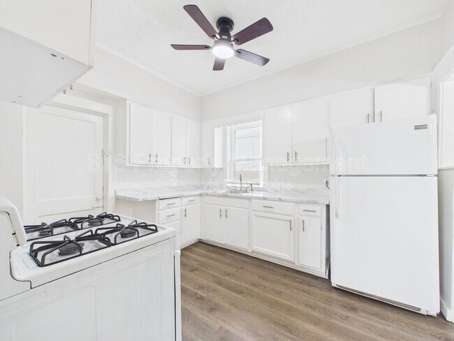 Foto del edificio - 6921 Prospect Ave