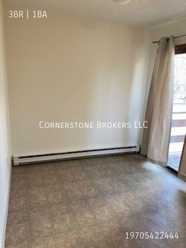 Foto del edificio - 624 Maple St