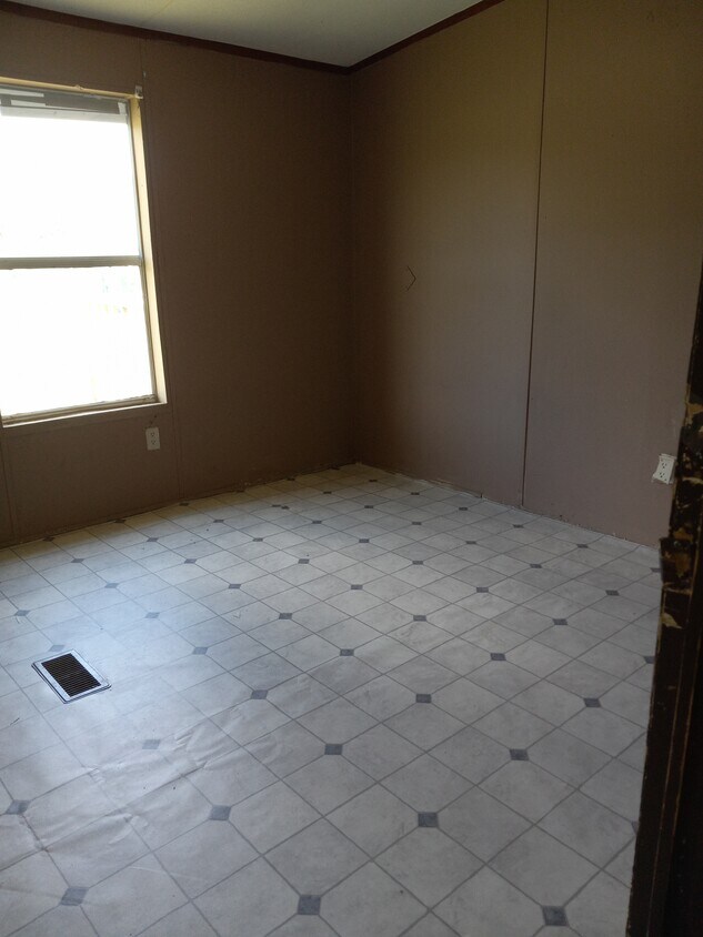 Building Photo - 256 Briarcliff Cir