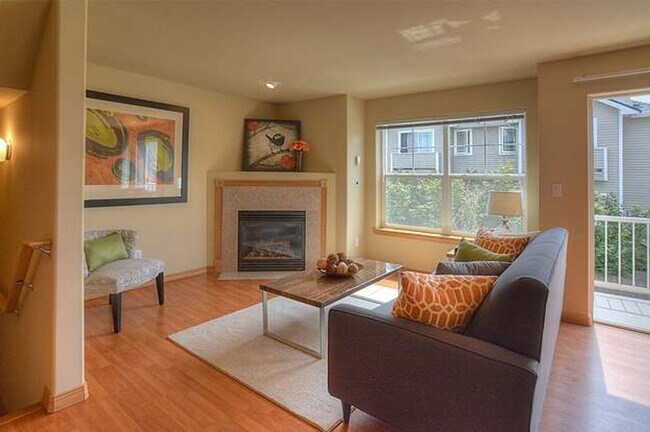 Foto del edificio - Fabulous Licton Springs Townhome - Green Lake!