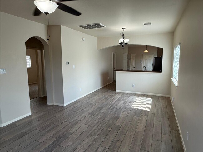 Foto del edificio - 20515 Sycamore Crest Ln