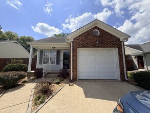 Building Photo - 497 Sivley Rd