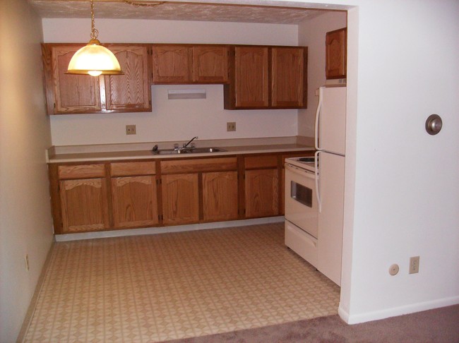 Interior Photo - Colonial Place Apartments