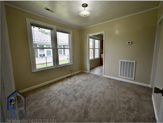 Foto del edificio - 1358 Willow St