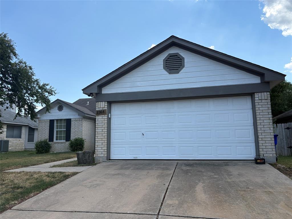 Primary Photo - 2304 Larston Ln