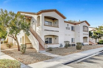 Building Photo - 5650 E Sahara Ave