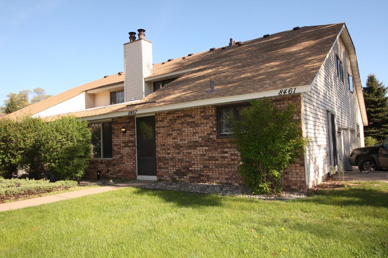 Foto principal - 8467 144th St W