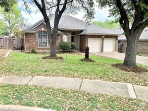 Building Photo - 12724 Picket Rope Ln