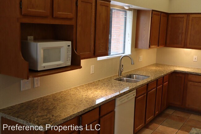 Building Photo - 3 br, 2 bath House - 2606 S Player Avenue