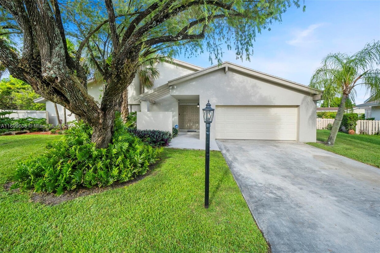 Foto principal - 10424 SW 114th Ct