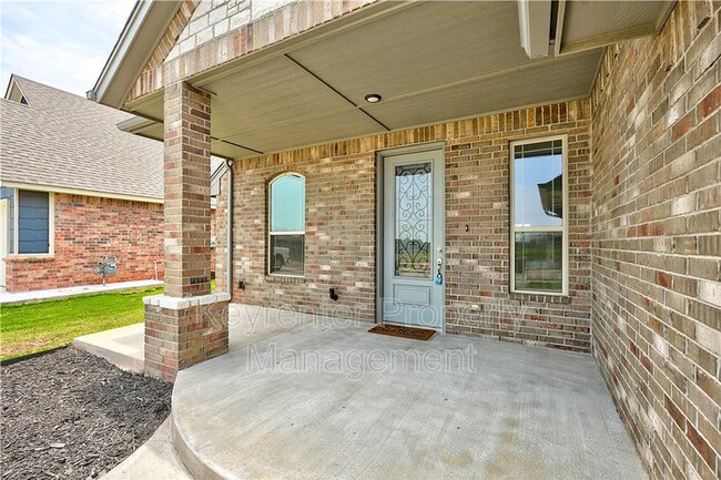 Building Photo - 3405 Michigan Ave