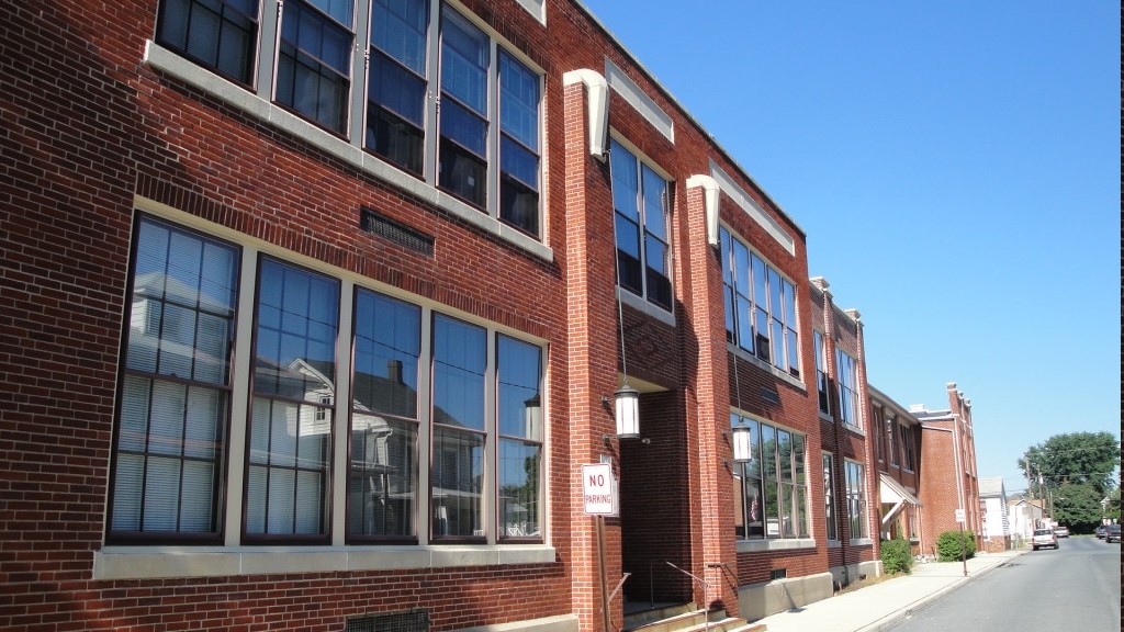 Building Photo - Highspire School Apartments