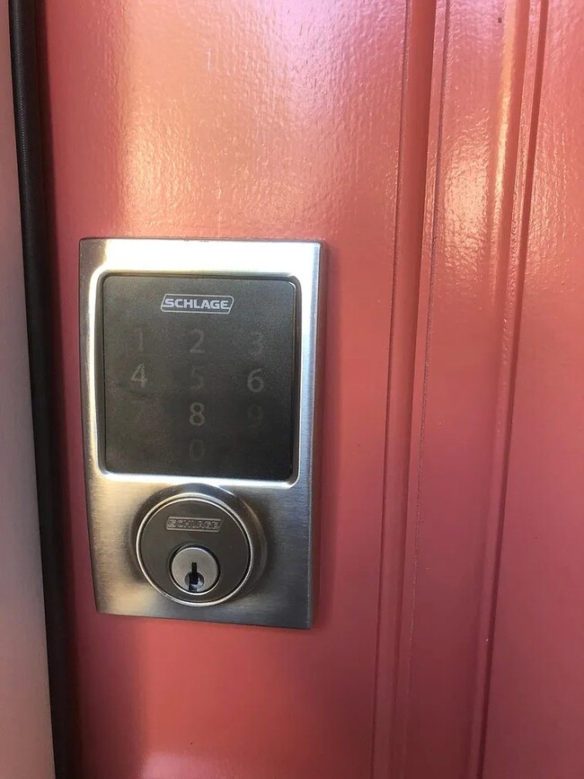 Foto del edificio - 6107 SW 163rd Pl