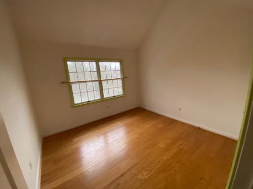 Building Photo - 10121 Bracken Dr