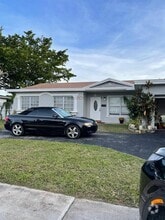Building Photo - 6812 Doral