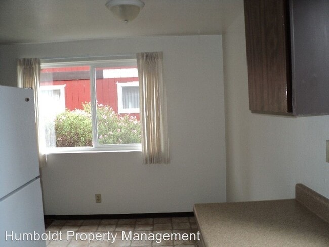 Building Photo - 1181-1209 Hallen Dr